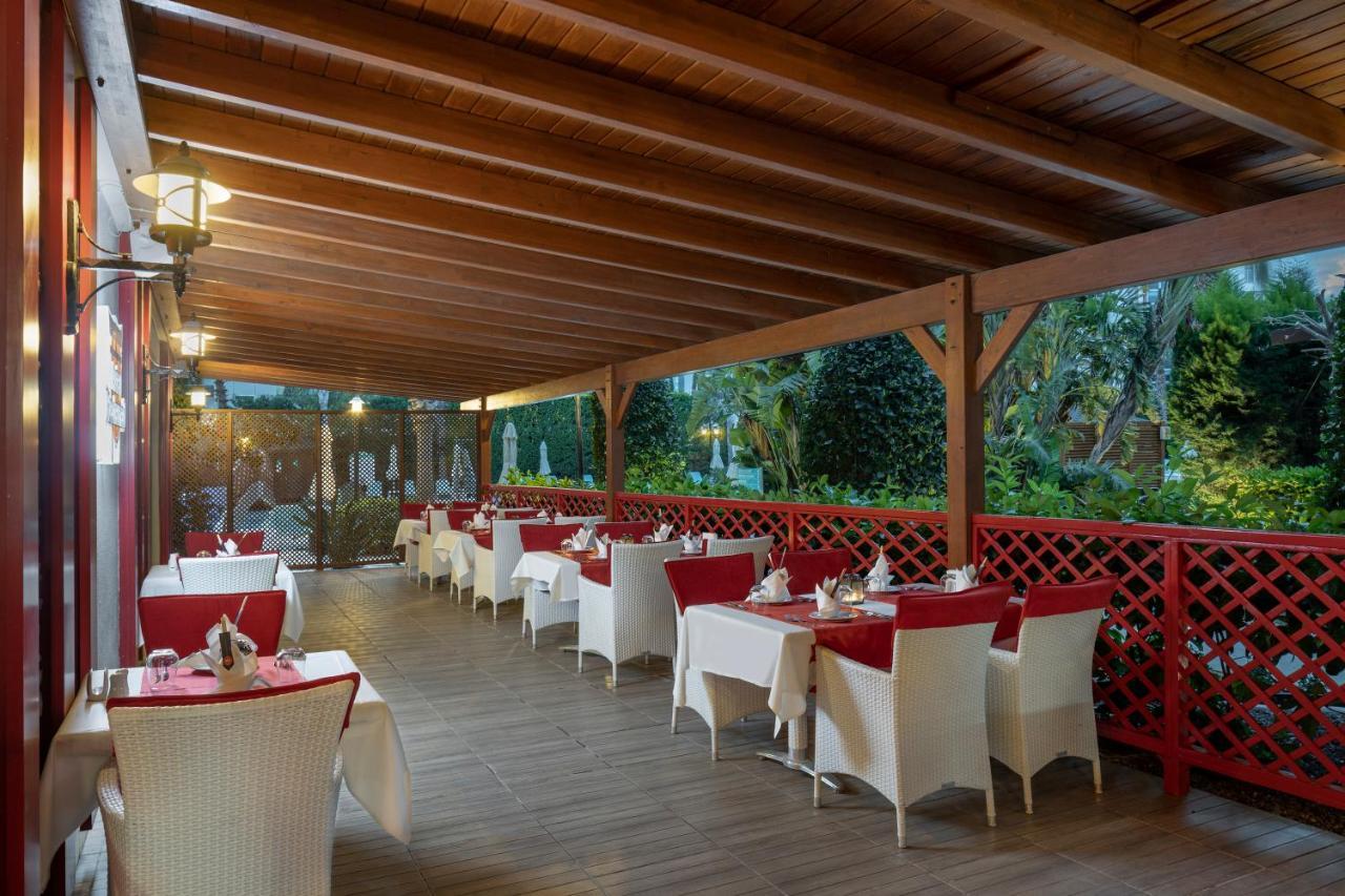 Wyndham Garden Lara Hotel Antalya Exterior photo